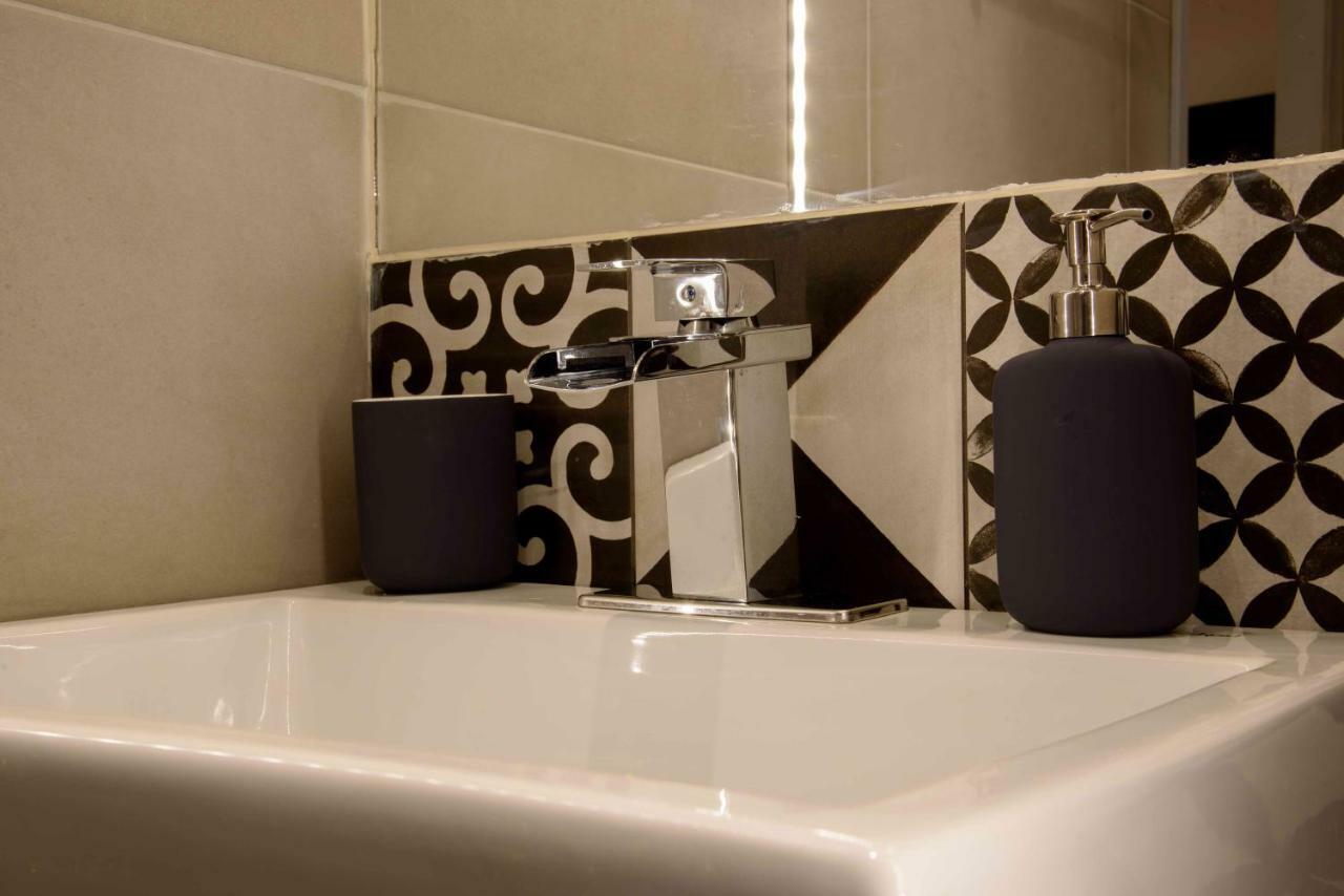 Electra & Myrto Apartments Athens Luaran gambar
