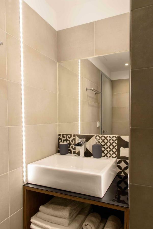 Electra & Myrto Apartments Athens Luaran gambar
